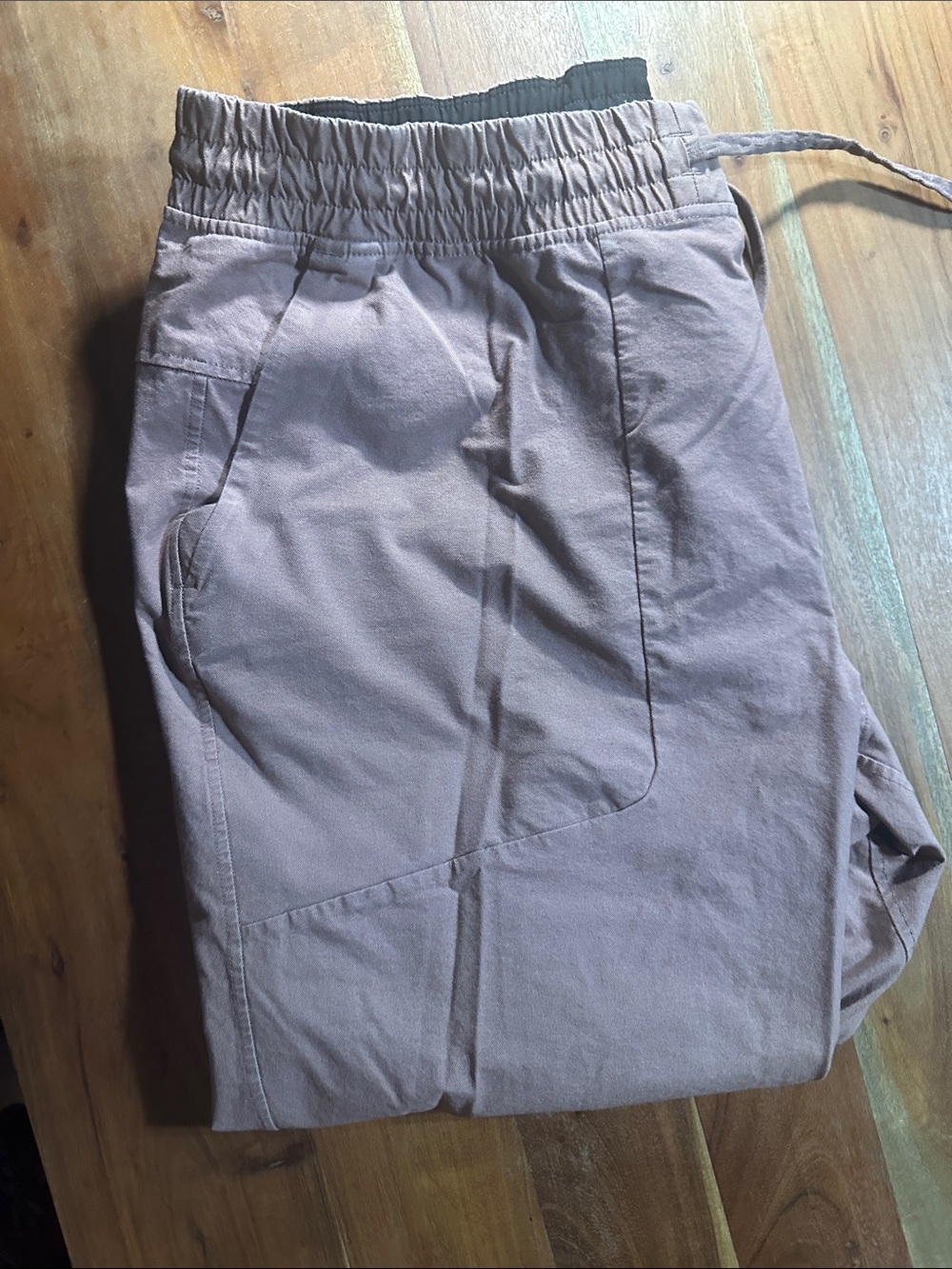 lululemon athletica Men's Lightweight Athletic Boyfriend style pants mauve